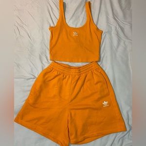 Nike xs top & shorts set in orange